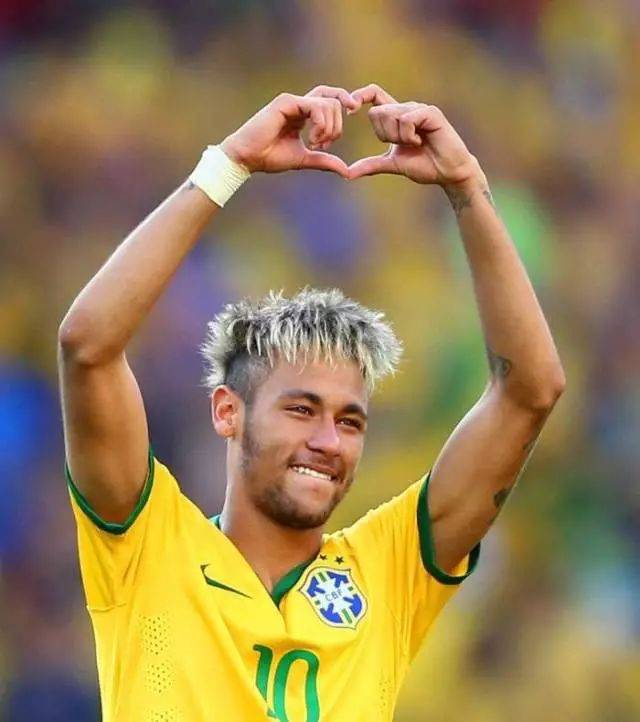 电讯报本赛季英超最佳30人：哈兰德、赖斯、凯塞多前3，扎卡第6（《电讯报》评选本赛季英超30佳：哈兰德、赖斯、凯塞多包揽前三，扎卡第六）