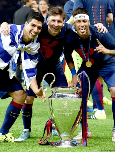 瓜迪奥拉：哈兰德发挥的很好，福登踢的太着急了需要更冷静（瓜迪奥拉：哈兰德表现出色，福登过于急躁需更冷静）