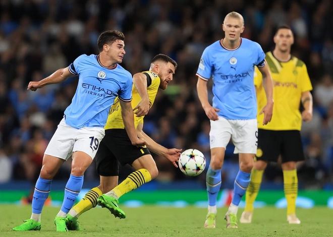 BBC：萨拉赫英超参与制造280球，超越兰帕德升至第三（英超参与进球达280球，萨拉赫超越兰帕德升至历史第三）