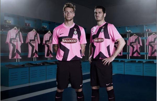 巴黎首发身价是弗拉门戈的8.8倍，同时平均年龄小6.3岁（巴黎首发价值超弗拉门戈8.8倍，平均年龄小6.3岁）