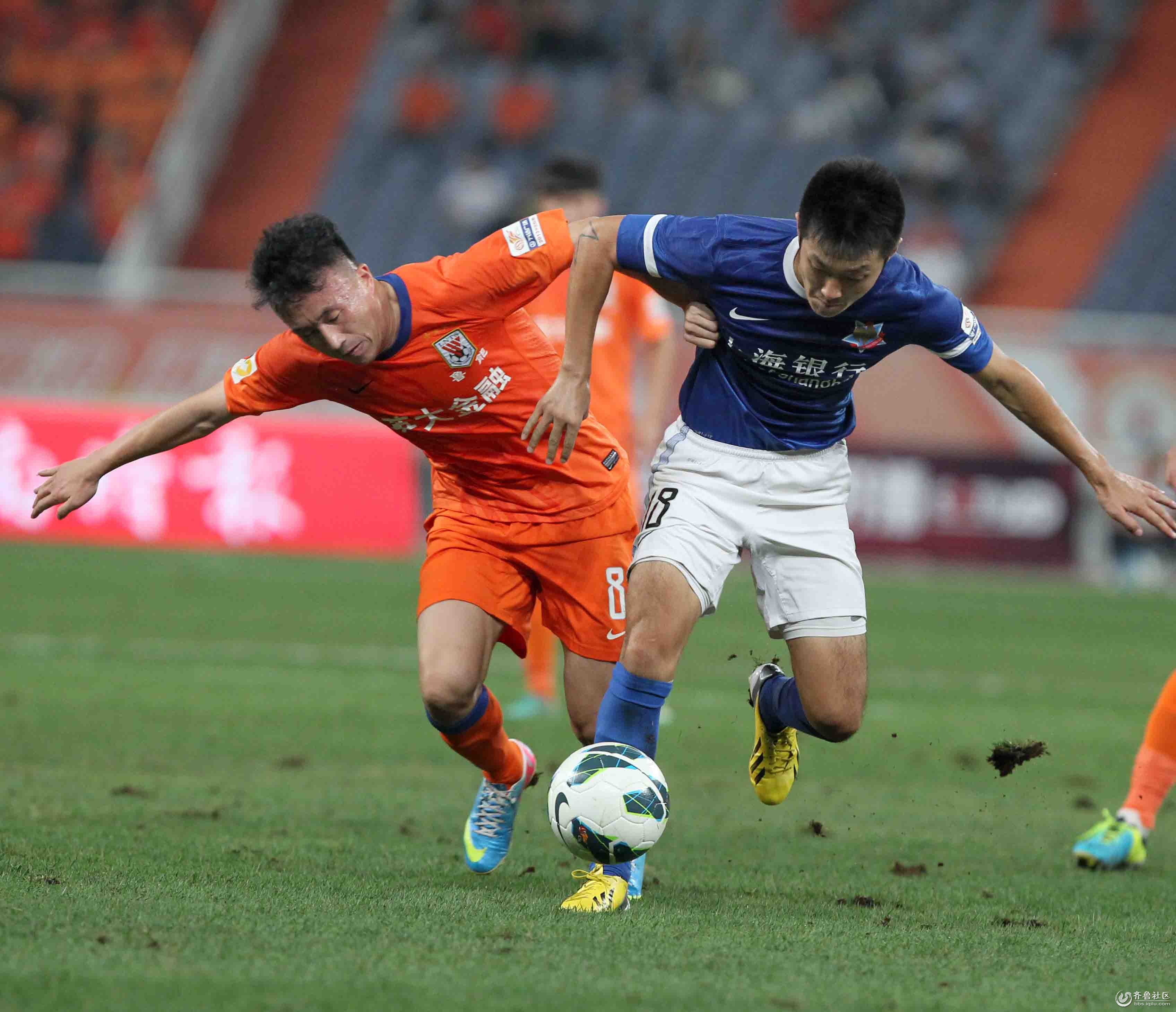 谁是被哈维·阿隆索召唤参加对阵塞尔塔比赛的胡安·马丁内斯？