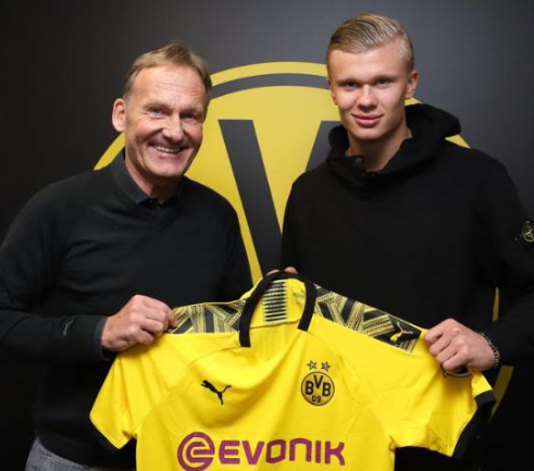 英冠前瞻：考文垂盼主场破咒巩固榜首，斯旺西欲终结客场连败（英冠前瞻：考文垂盼主场解咒稳固榜首之位，斯旺西力争终结客场连败）