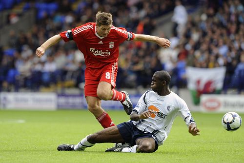 印媒：梅西印度行组织者被控8项罪名，被判决拘留14天（印媒称梅西访印活动组织者涉8项罪名，已被下令拘留14天）