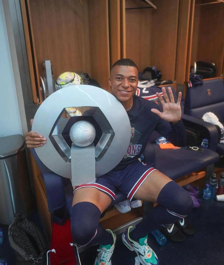 泰州队苏超夺冠，澎湃：泰州多景区向全球游客免票