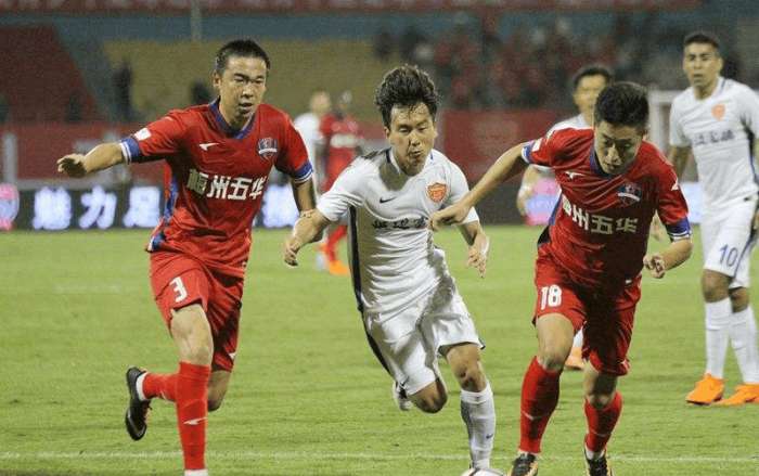 皇马客场3-0击败毕巴，维尼修斯表现低迷，全场仅射正1次，状态持续下滑。